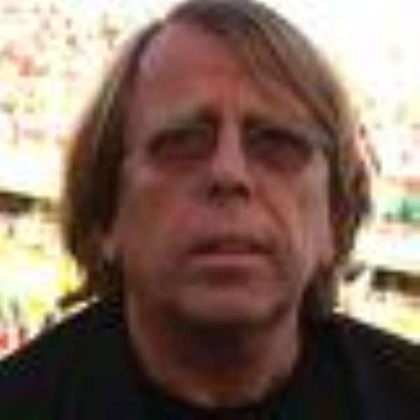 Le Roy leans to Gyan’s defence